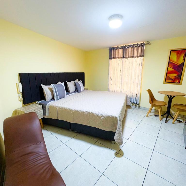Hostal Mayra Breña - Deluxe Suite - 1
