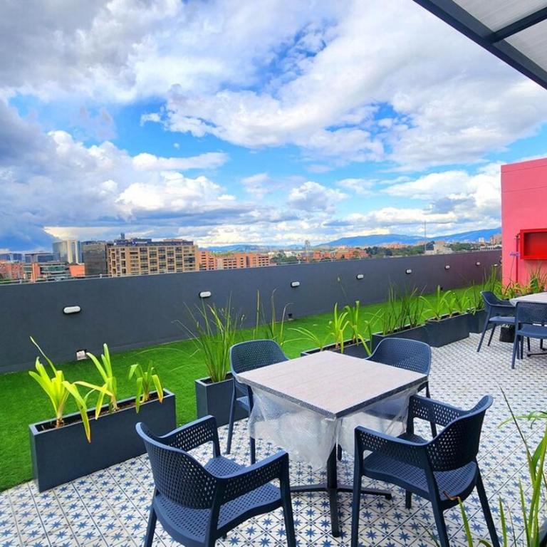 Apartaestudio tipo duplex a 1 cuadra de la embajada americana - Apartamento de 1 dormitorio - 15