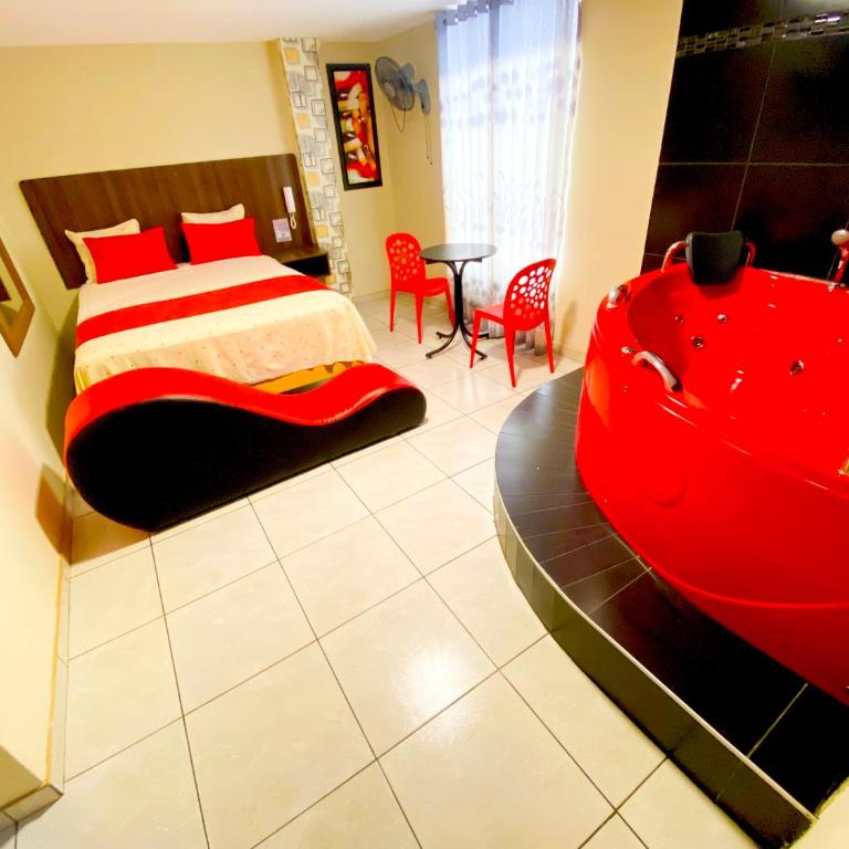 Hostal Mayra Breña - Deluxe Suite with Spa Bath - 2