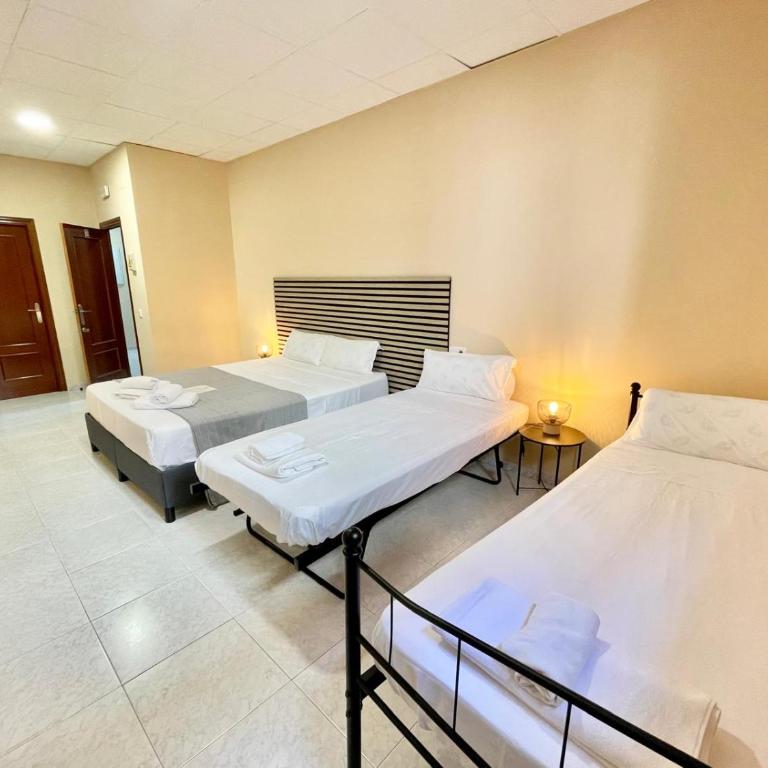 Júbilus Rooms - Habitación Cuádruple Deluxe - 3