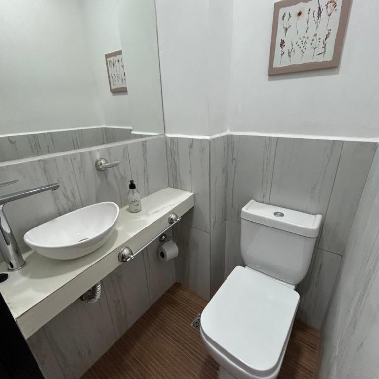 MorenoPLAZA - Two-Bedroom Apartment with Balcony - 4