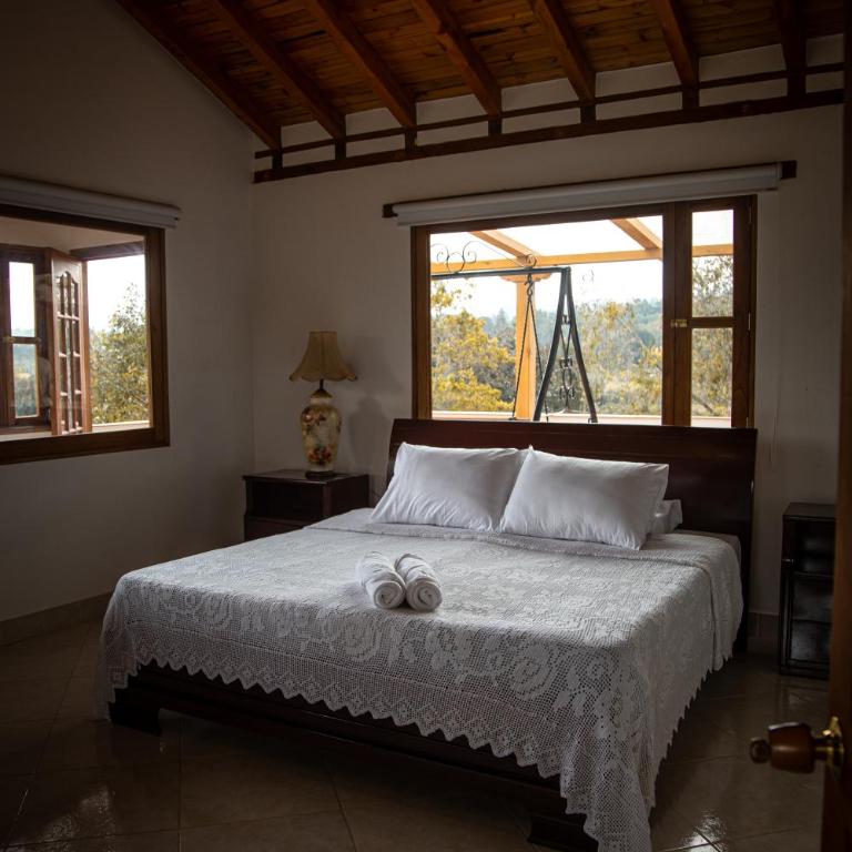 Casa de campo inmersa en belleza natural-Estancia Nirvana - Vacation Home - 11