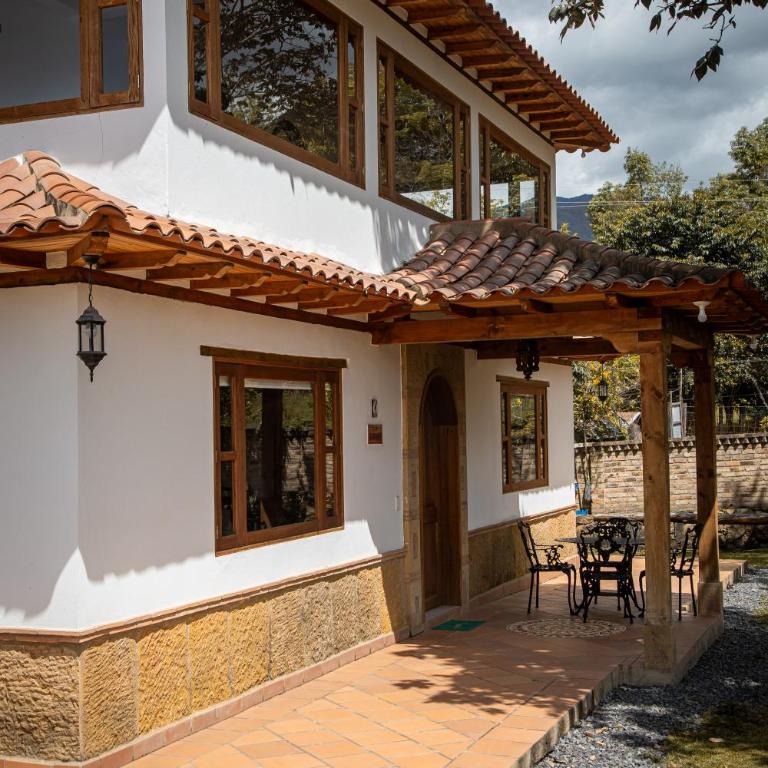 Casa de campo inmersa en belleza natural-Estancia Nirvana - Vacation Home - 18