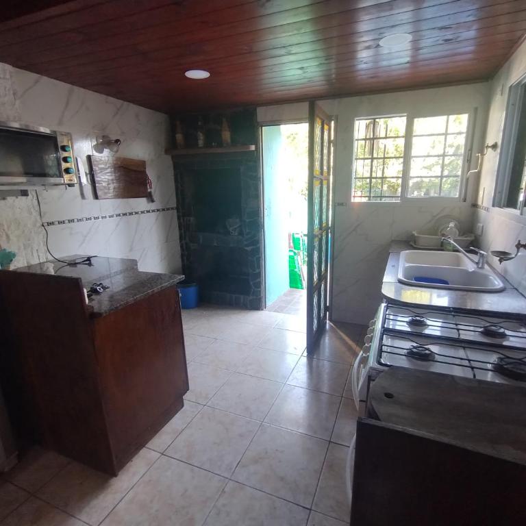 La casa de Cris - Three-Bedroom House - 4