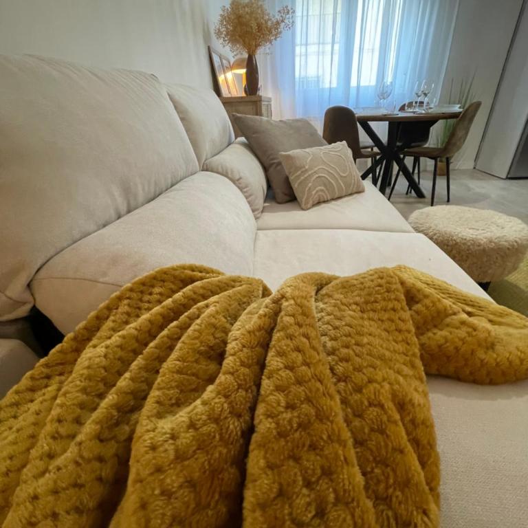 Hogar de 3 dormitorios acogedores - Three-Bedroom Apartment - 10