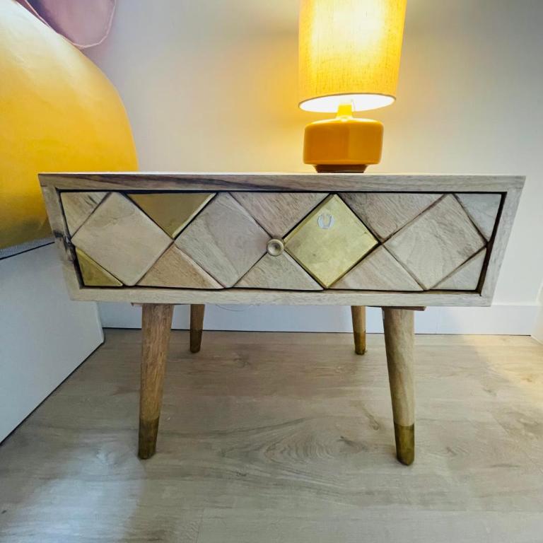 Hogar de 3 dormitorios acogedores - Three-Bedroom Apartment - 42