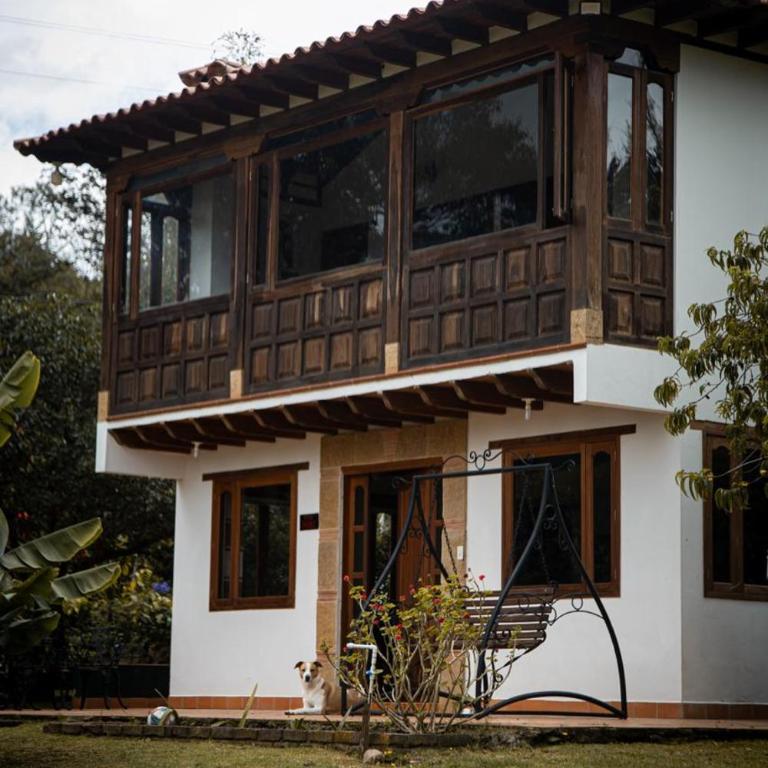 Casa entre montañas y jardines-Estancia Nirvana - Two-Bedroom House - 2