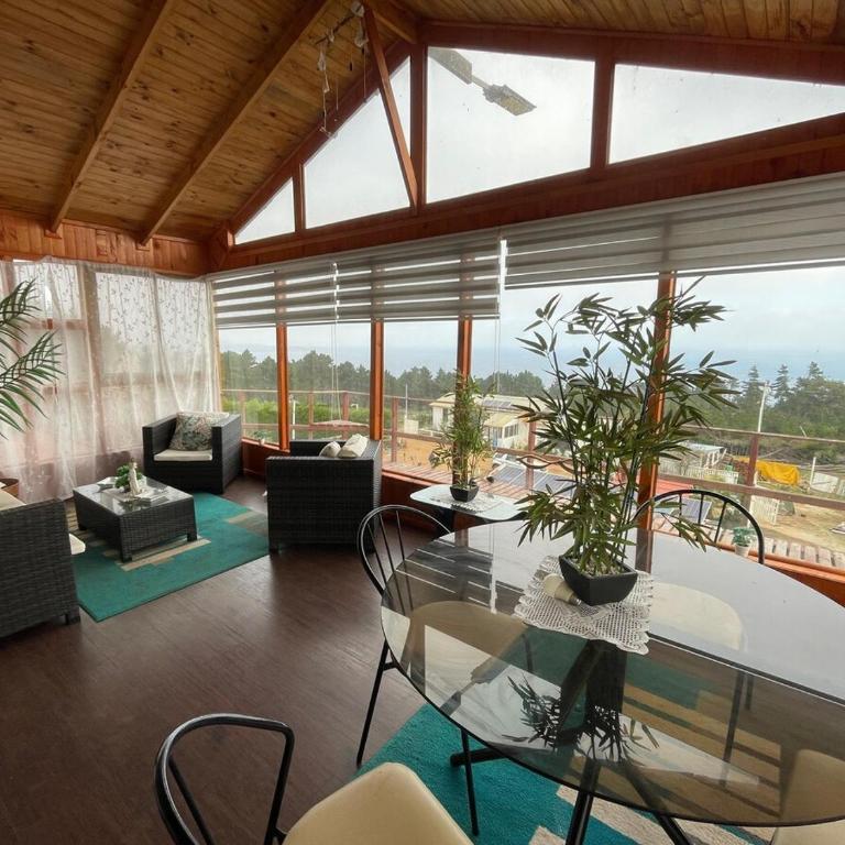Cabaña con Piscina y Quincho en Laguna Verde - Four-Bedroom House - 1