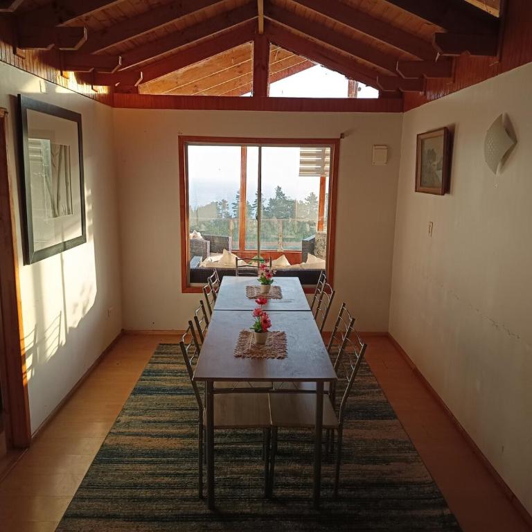 Cabaña con Piscina y Quincho en Laguna Verde - Four-Bedroom House - 10