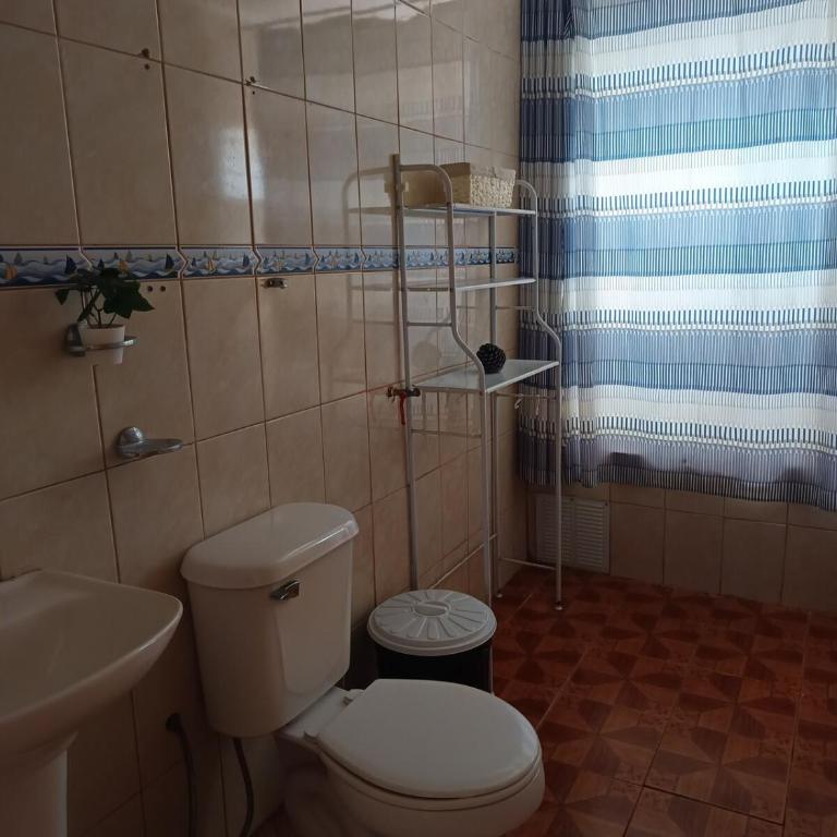 Cabaña con Piscina y Quincho en Laguna Verde - Four-Bedroom House - 22