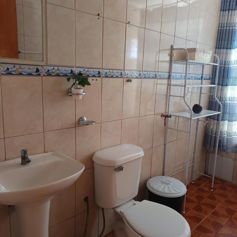 Cabaña con Piscina y Quincho en Laguna Verde - Four-Bedroom House - 28