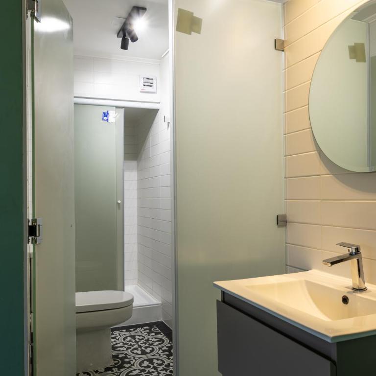 Apart Hotel Dresden - Two-Bedroom Deluxe Apartment - 25
