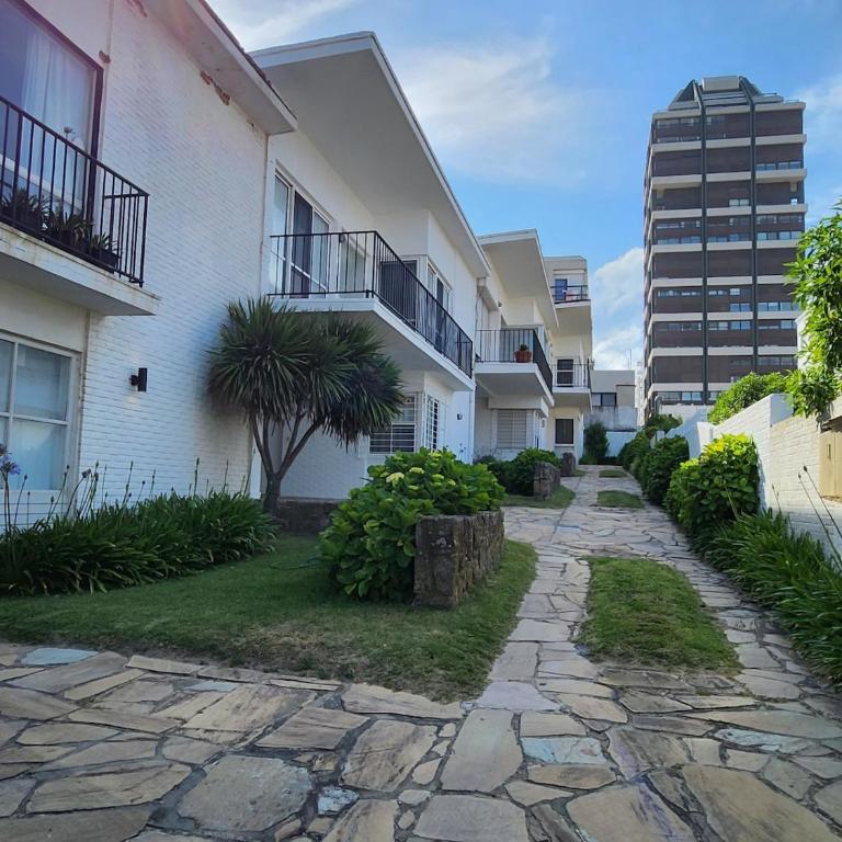 A great apartment just a short walk from the Emir - One-Bedroom Apartment - 9