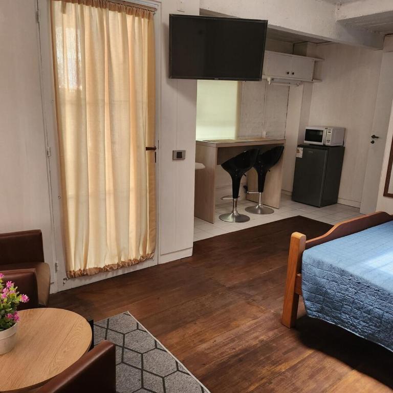 A great apartment just a short walk from the Emir - One-Bedroom Apartment - 17