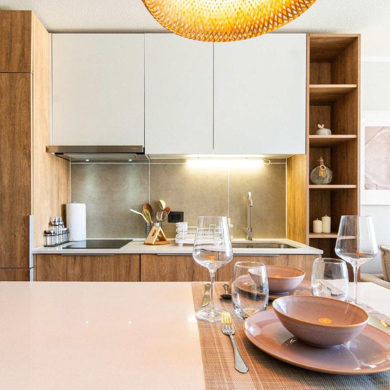 HOM l WiFi Aire Acondicionado Lavanderia - Apartment - 7
