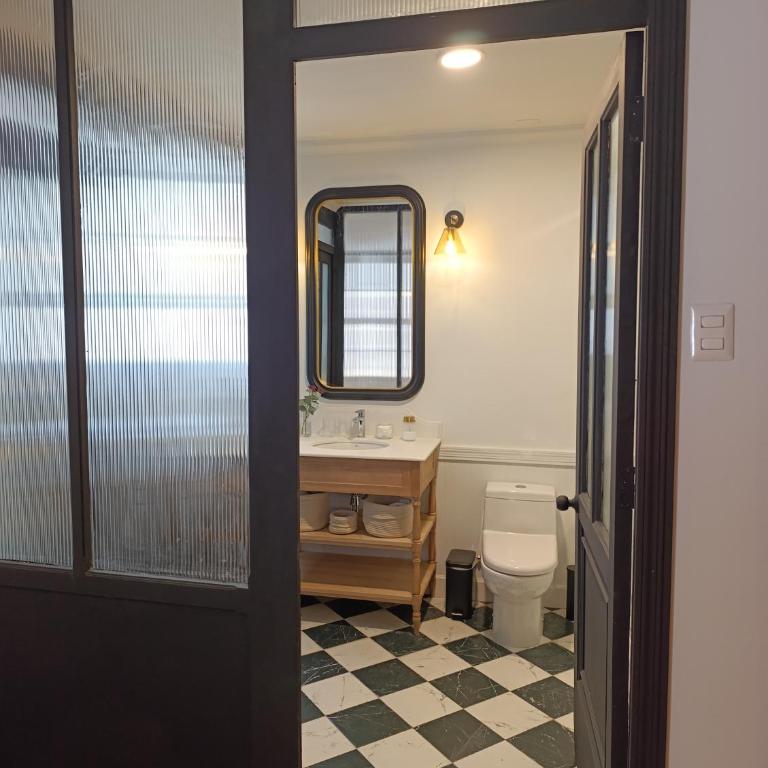 DeptoClub - Victoria Subercaseaux - Double Room with Private Bathroom - 9