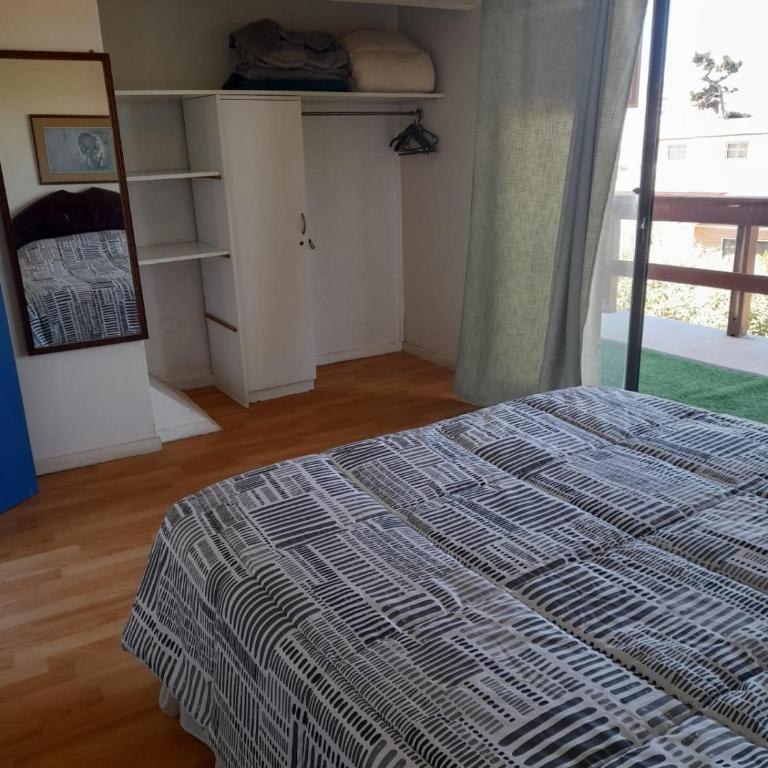 Casa playera - Four-Bedroom House - 9