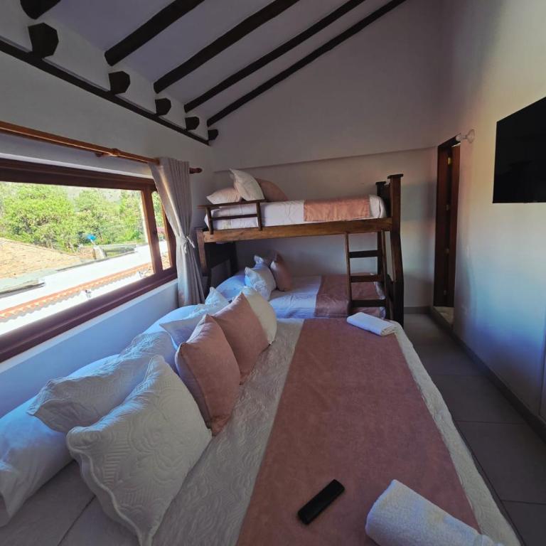 Casa Hotel La Morada - Family Room - 3