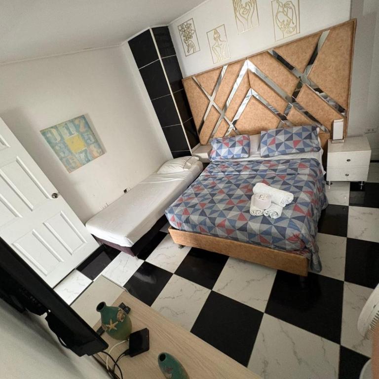 MnM Vacation Rentals - One-Bedroom Apartment - 7