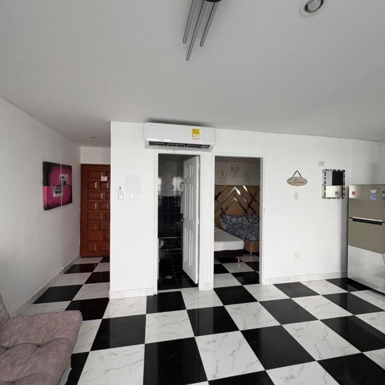 MnM Vacation Rentals - One-Bedroom Apartment - 11