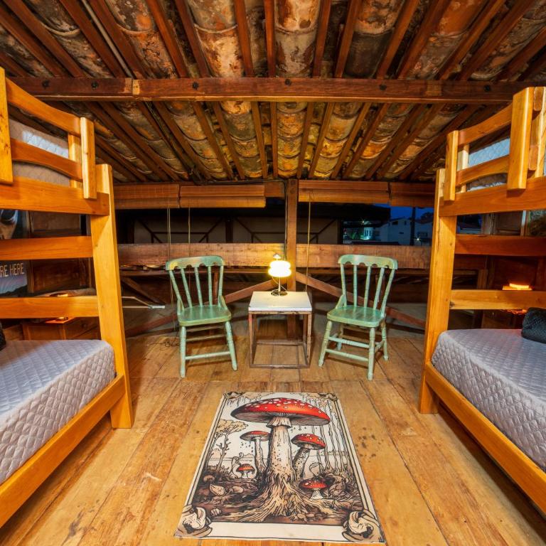 Amaruka Hotel - 4-Bed Mixed Dormitory Room - 4
