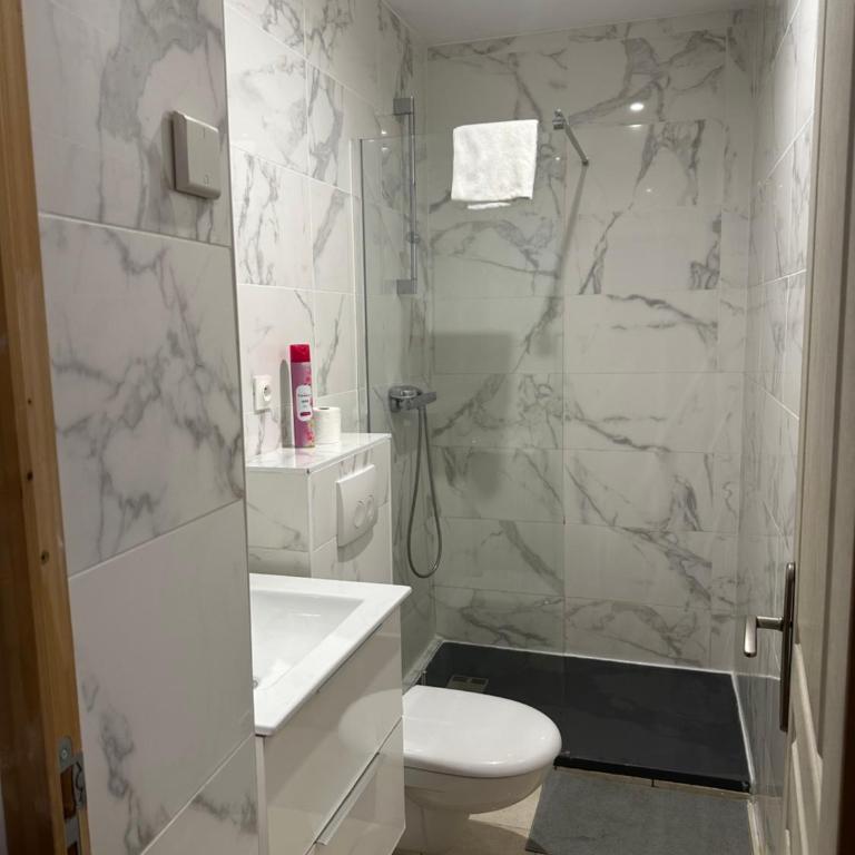 Apparemment Gütenberg-Cathedrale - One-Bedroom Apartment - 17