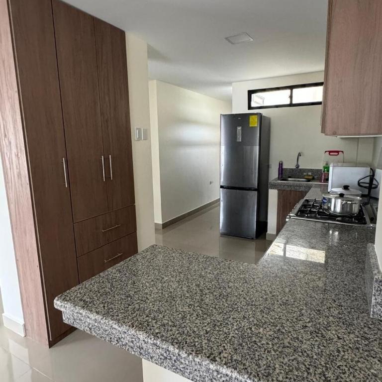 Confortable casa independiente - Three-Bedroom House - 6