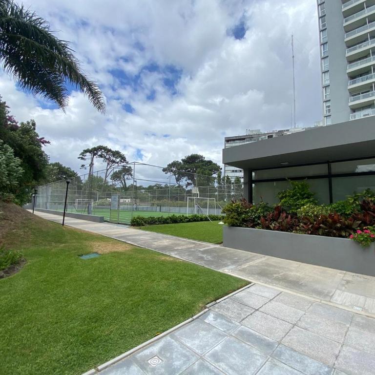 Apartment with ocean views, pool and amenities - Apartamento de 2 dormitorios - 4