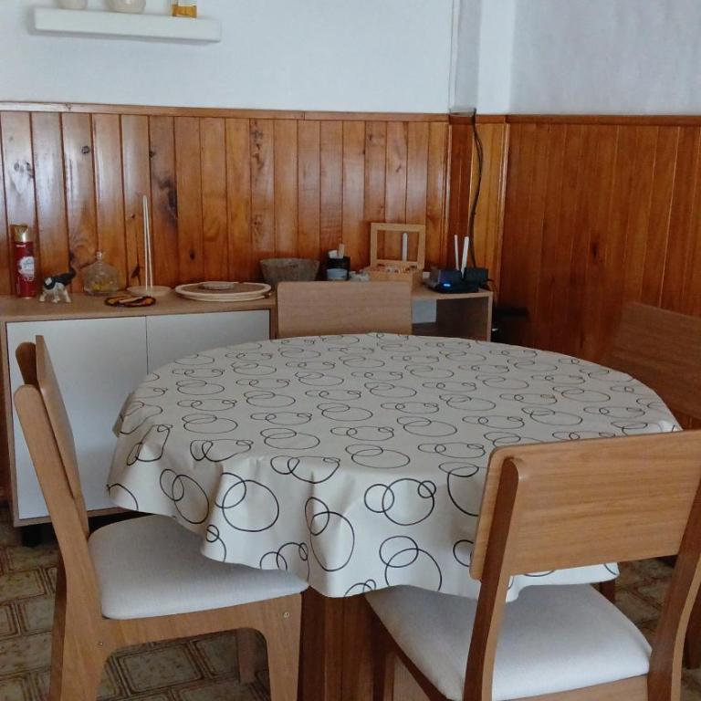 Punta Mogotes Depar con Cochera 2 pers 4 cdas playa Impecable - One-Bedroom Apartment - 4