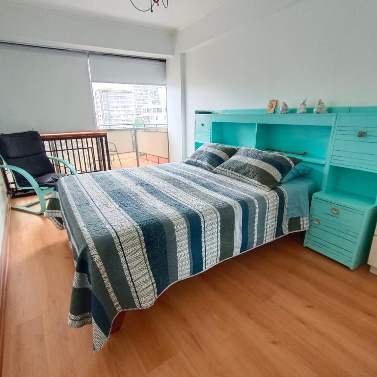 Departamento Poniente a pasos del casino y playas - Three-Bedroom Apartment - 4