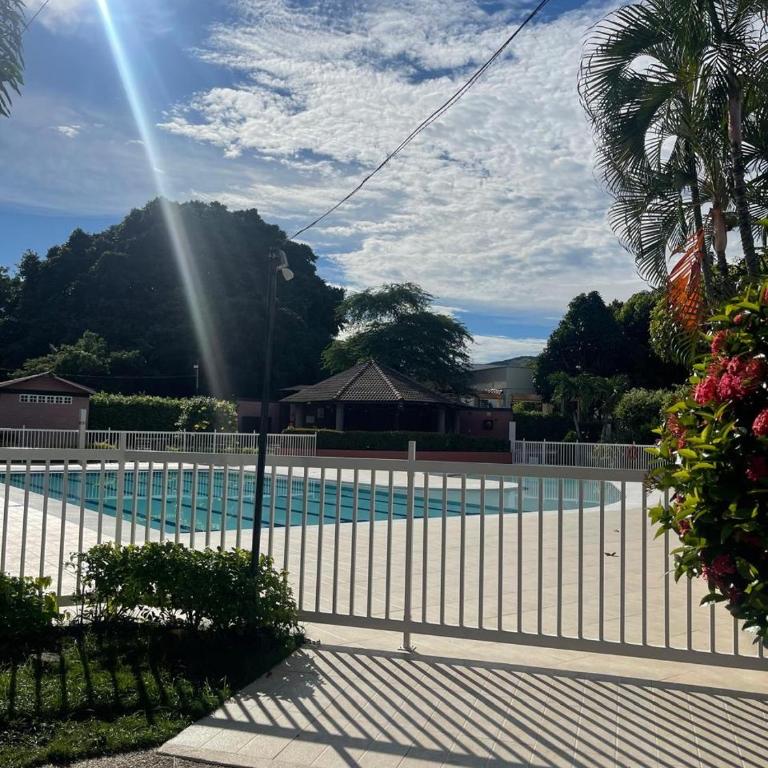 Acogedor Apartamento Girardot - Apartamento con vistas a la piscina - 2