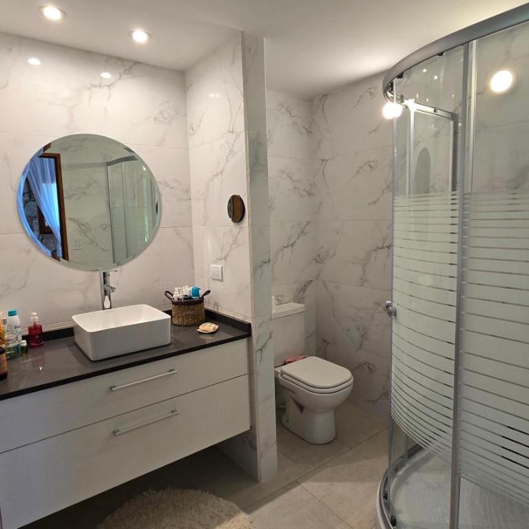 Los Menhires - Casa serrana de alquiler temporario - Apartamento de 1 dormitorio con vistas al río - 4
