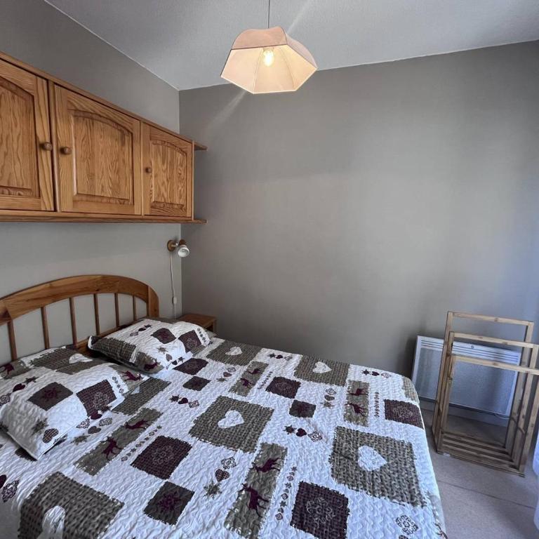 Appartement calme avec parking au centre de Cauterets - FR-1-812-153 - Appartement - 3
