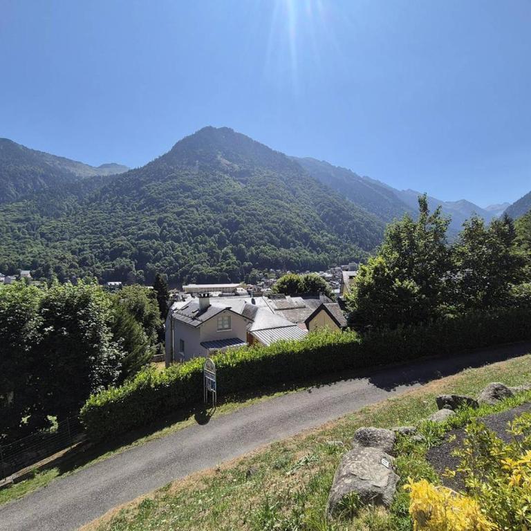 Appartement cosy à Cauterets avec parking et wifi - FR-1-812-154 - Appartement - 3