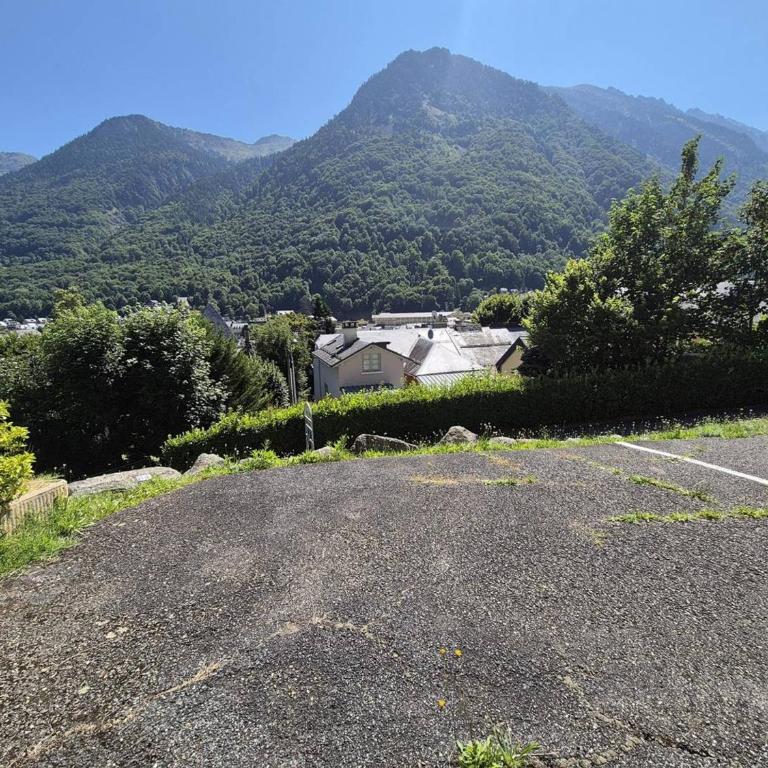 Appartement cosy à Cauterets avec parking et wifi - FR-1-812-154 - Appartement - 6