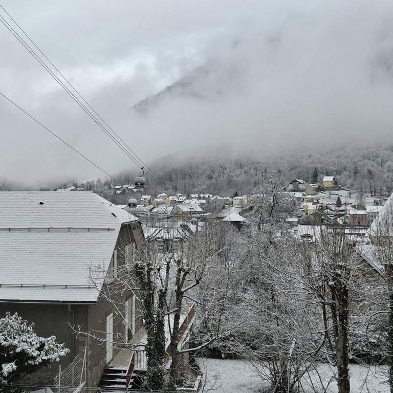 Appartement cosy à Cauterets avec parking et wifi - FR-1-812-154 - Appartement - 10
