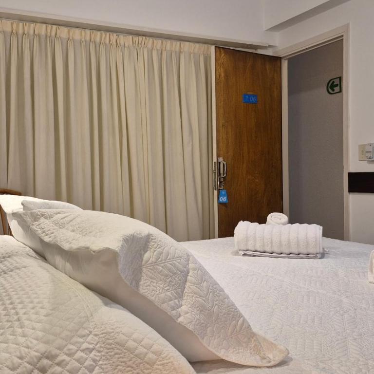 Continental Hotel - Double Room - 9