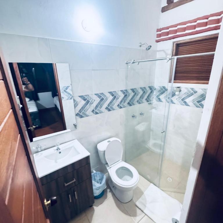Hostal Villa de Leyva - Quadruple Room with Private Bathroom - 2