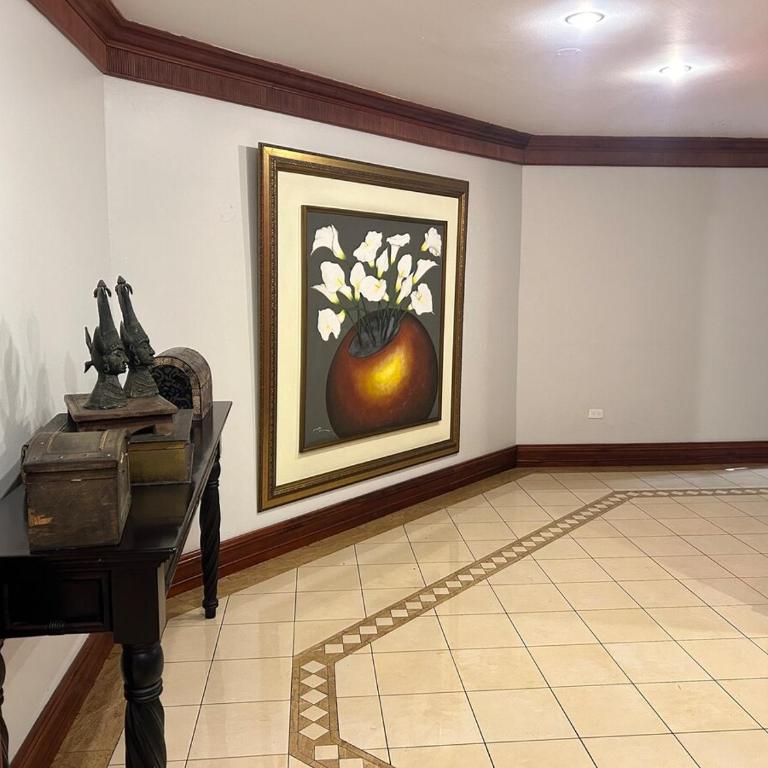 Apartamento excelete ubicación en Quito - Three-Bedroom Apartment - 17