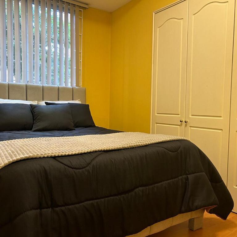 Apartamento excelete ubicación en Quito - Three-Bedroom Apartment - 20