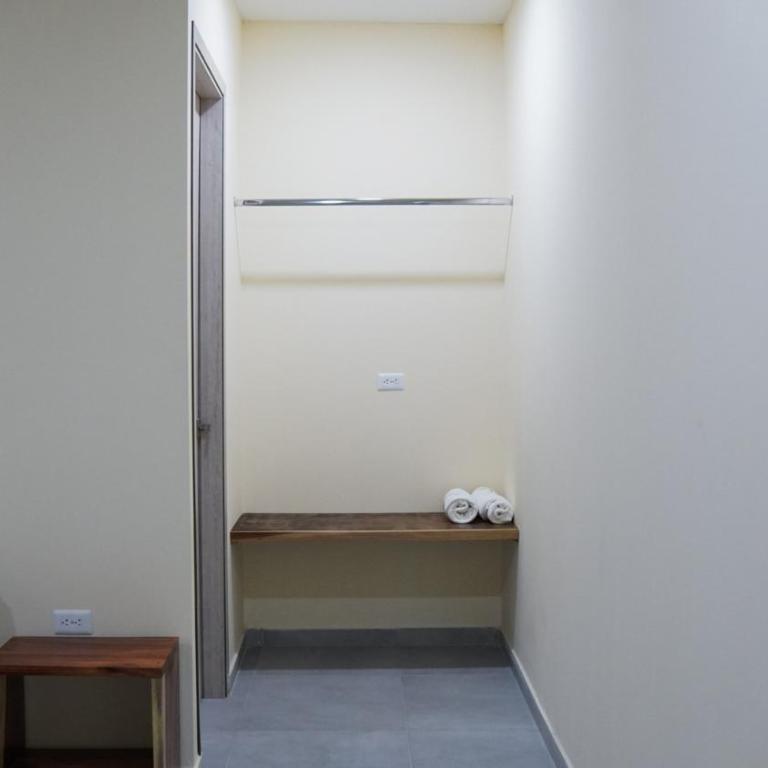 Nómada Private Rooms - Near Santa Marta Center - Double Room (1 Adult + 1 Child) - 4