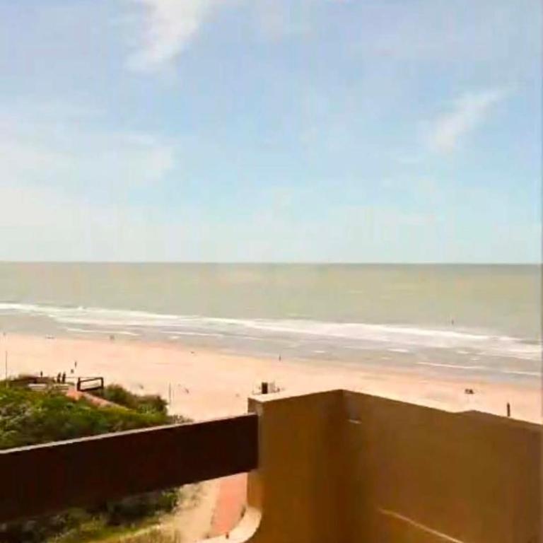 Villa Gesell departamento frente al mar - Two-Bedroom Apartment - 2