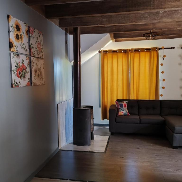 Daily rent - First floor House Room - Three-Bedroom House - 5