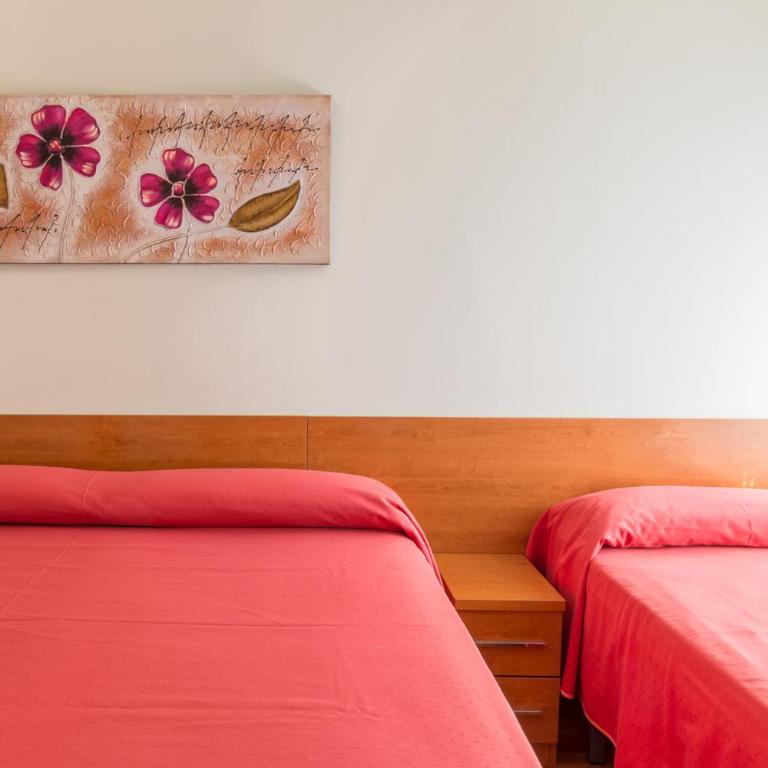Pensión La Rioja - Habitación Triple con baño privado - 6