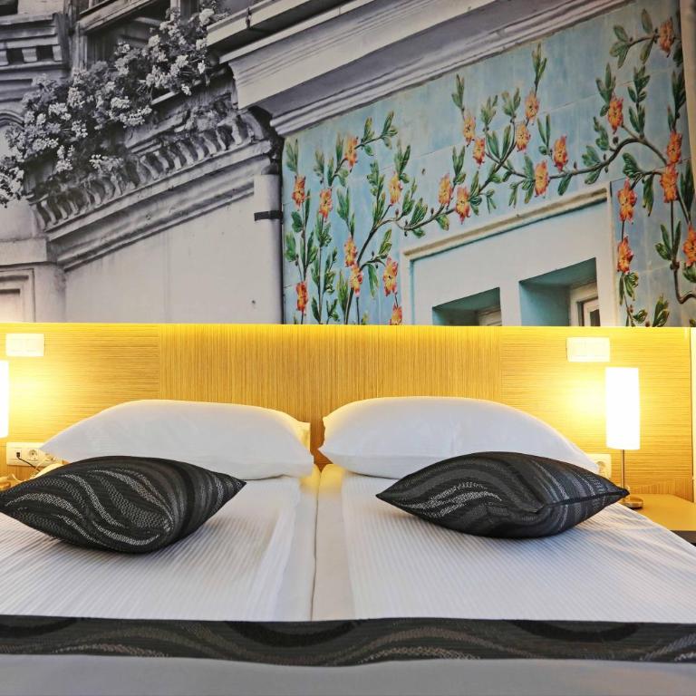 Hotel Grad - Deluks Dvokrevetna Soba sa Bračnim Krevetom/Zasebnim Krevetima i Pogledom na Grad - 10