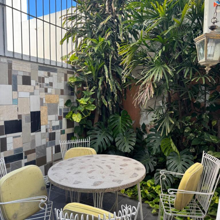 Departamento en el Centro - Three-Bedroom Apartment - 6