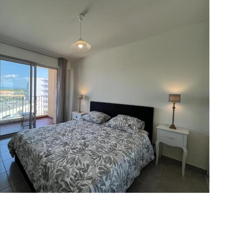Fréjus, 10min à pieds des plages, appartement T3, 5 pers, entièrement climatisé avec parking privé - Two-Bedroom Apartment with Balcony - 4