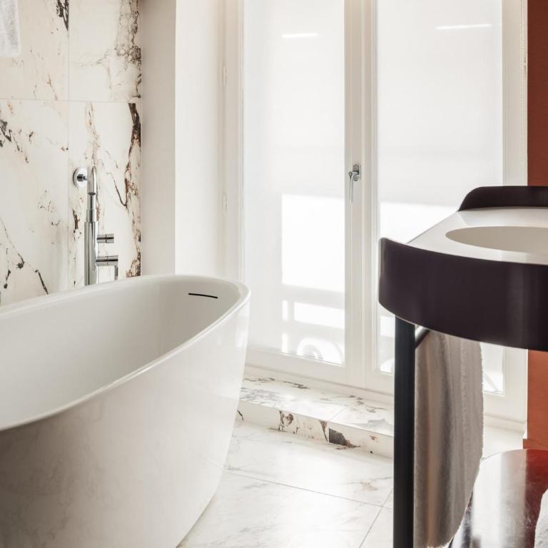 Hôtel De Sers Champs Elysées Paris - Chambre Deluxe - 4