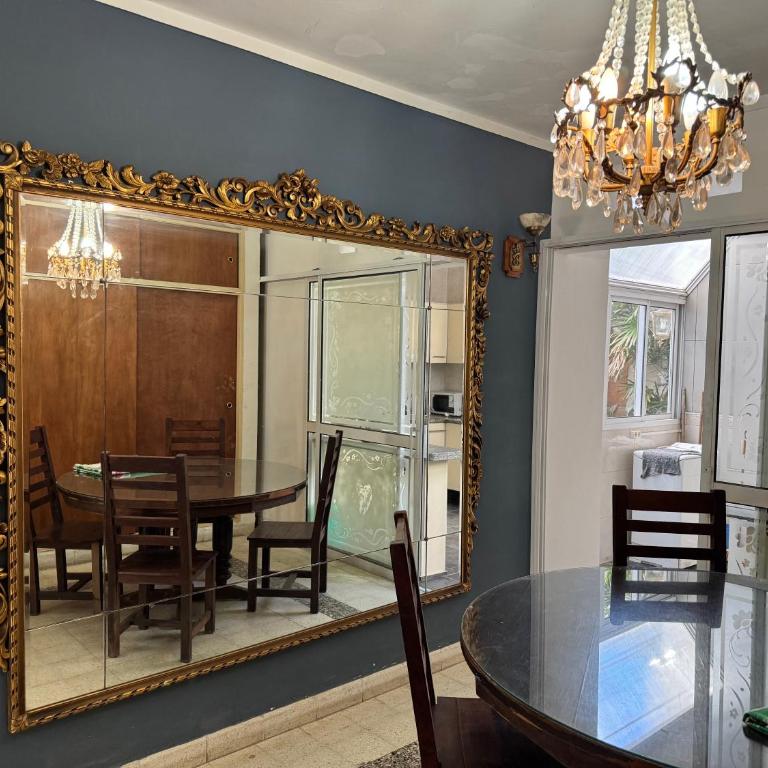 Departamento céntrico - Three-Bedroom Apartment - 6