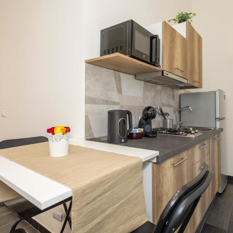 Galatola Home - Lumina Collection - One-Bedroom Apartment - 12